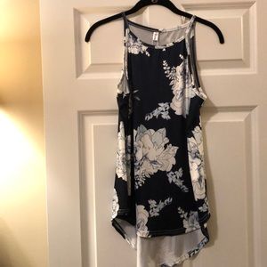 NWT Leo Rossi Navy and white high low tank size M